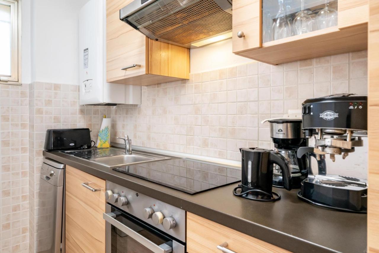 Spacious Apartment At A 5 Min Walk From The Beach Antibes Kültér fotó