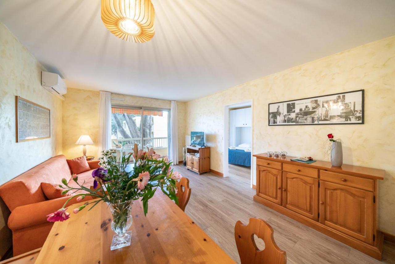 Spacious Apartment At A 5 Min Walk From The Beach Antibes Kültér fotó