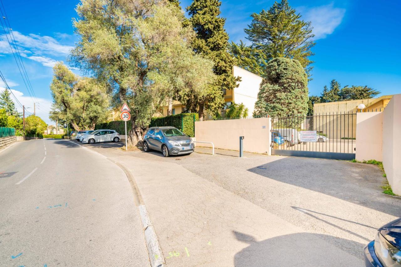 Spacious Apartment At A 5 Min Walk From The Beach Antibes Kültér fotó