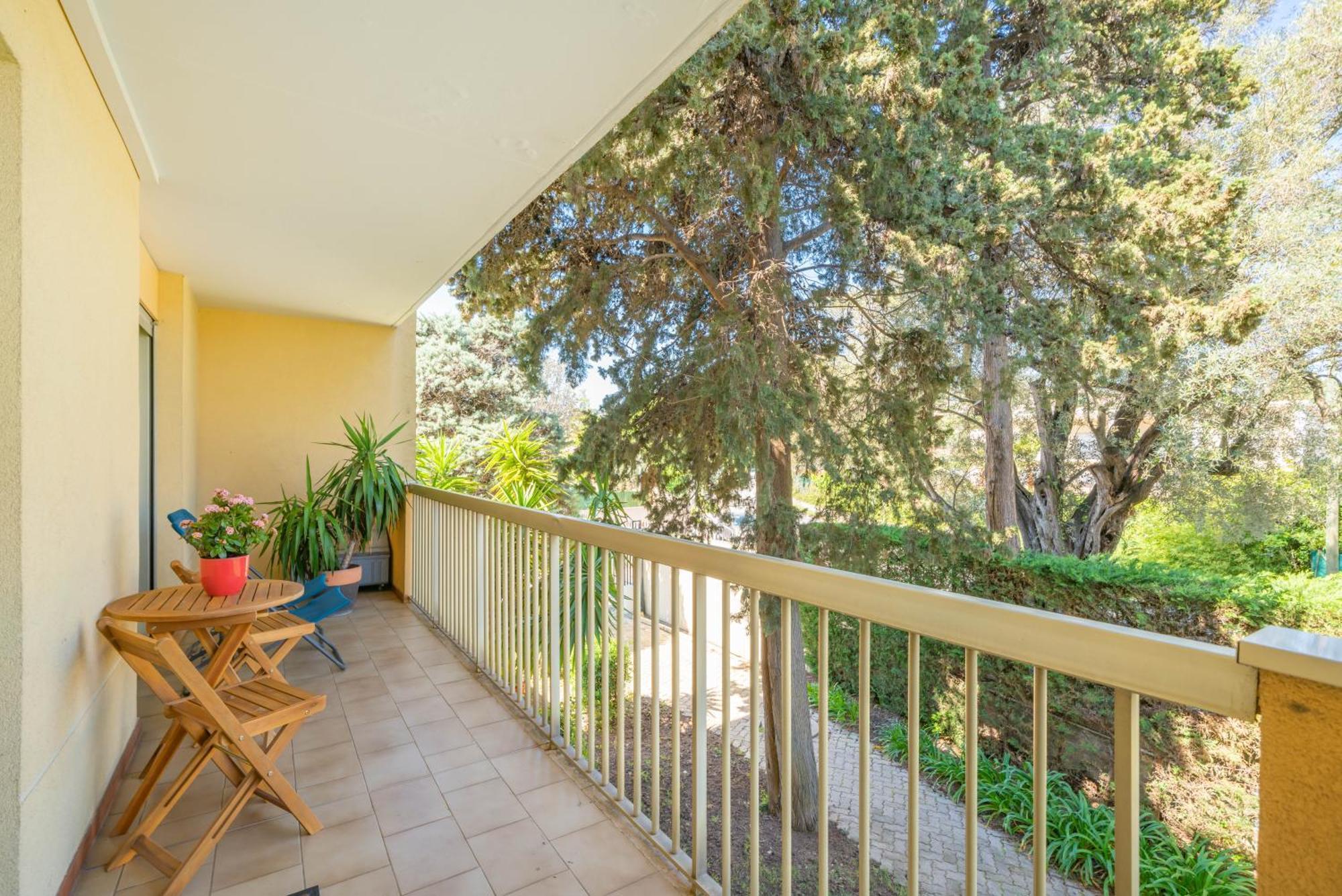 Spacious Apartment At A 5 Min Walk From The Beach Antibes Kültér fotó