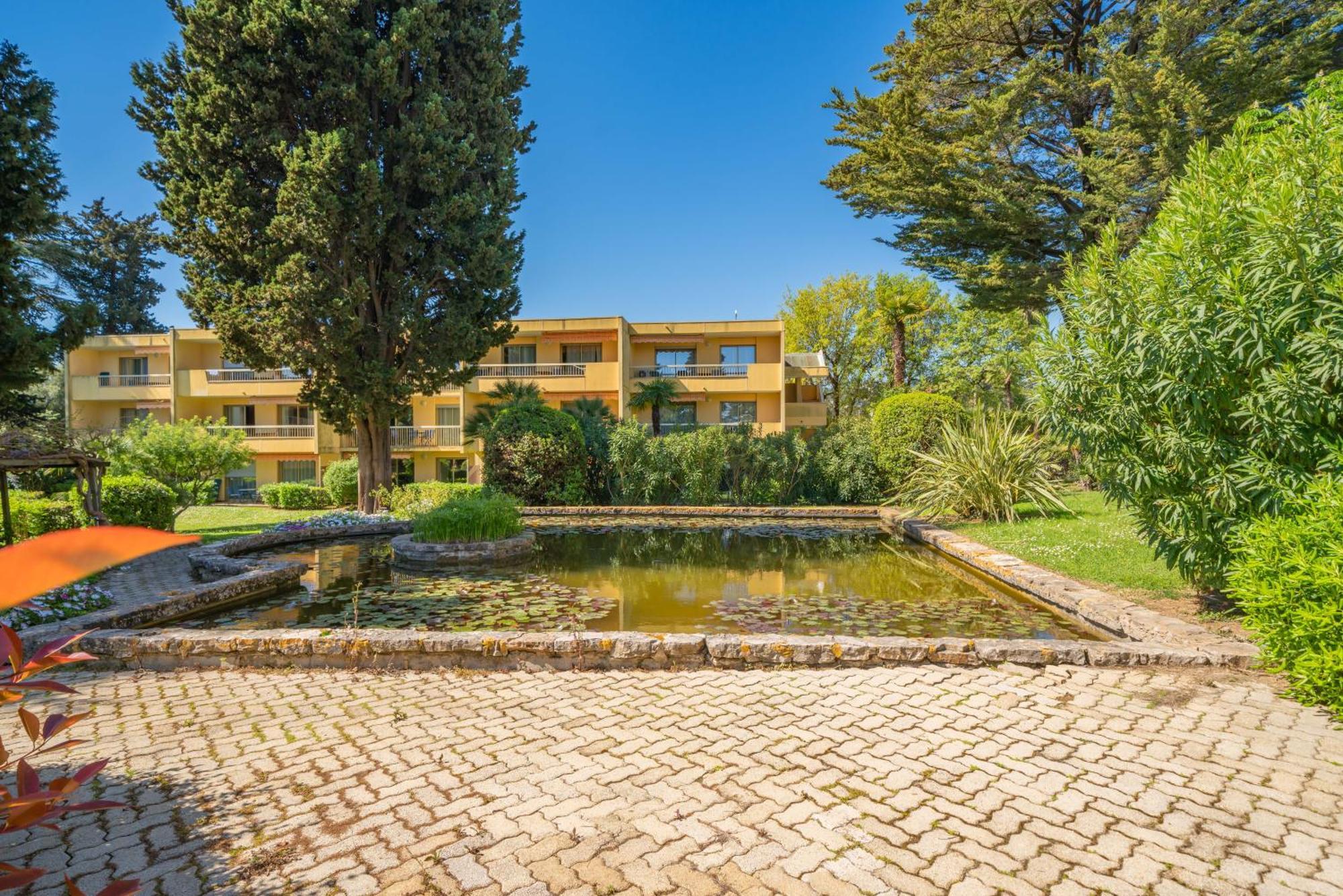 Spacious Apartment At A 5 Min Walk From The Beach Antibes Kültér fotó